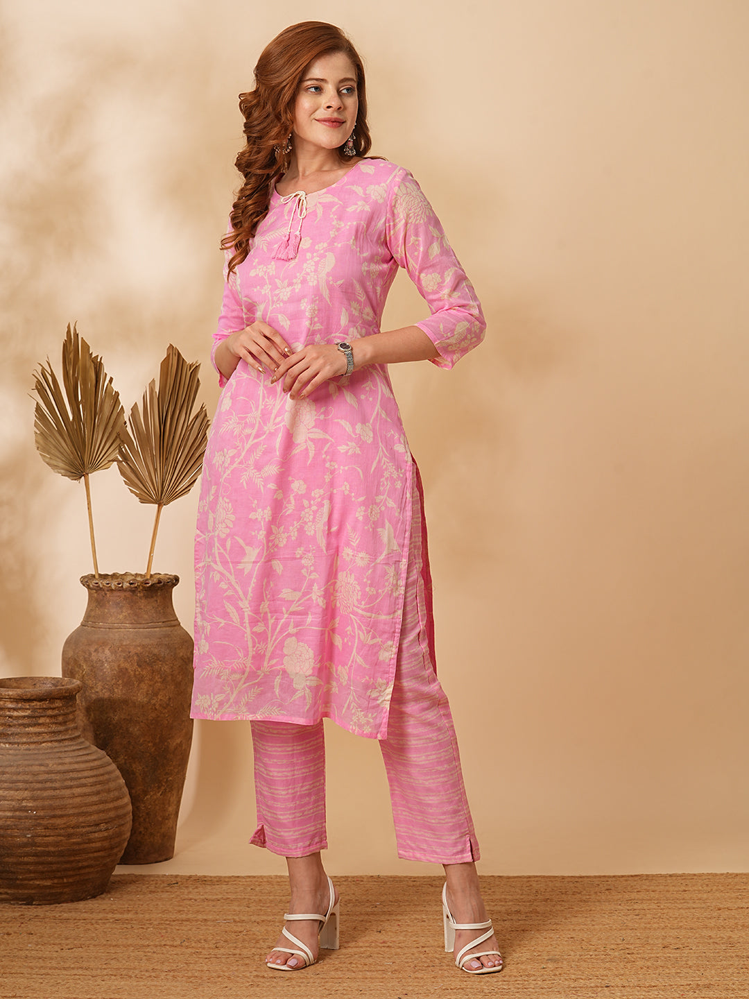 Floral Printed Straight Fit Kurta with Pant - Pink