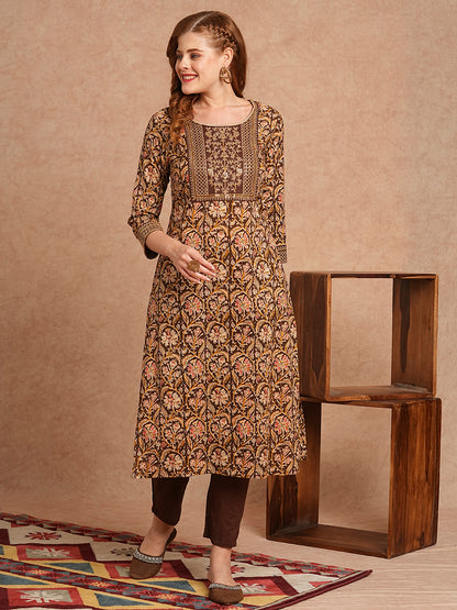 Ethnic Printed & Embroidered Straight Fit Kurta with Pant - Brown