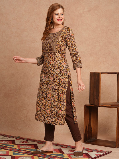 Ethnic Printed & Embroidered Straight Fit Kurta with Pant - Brown