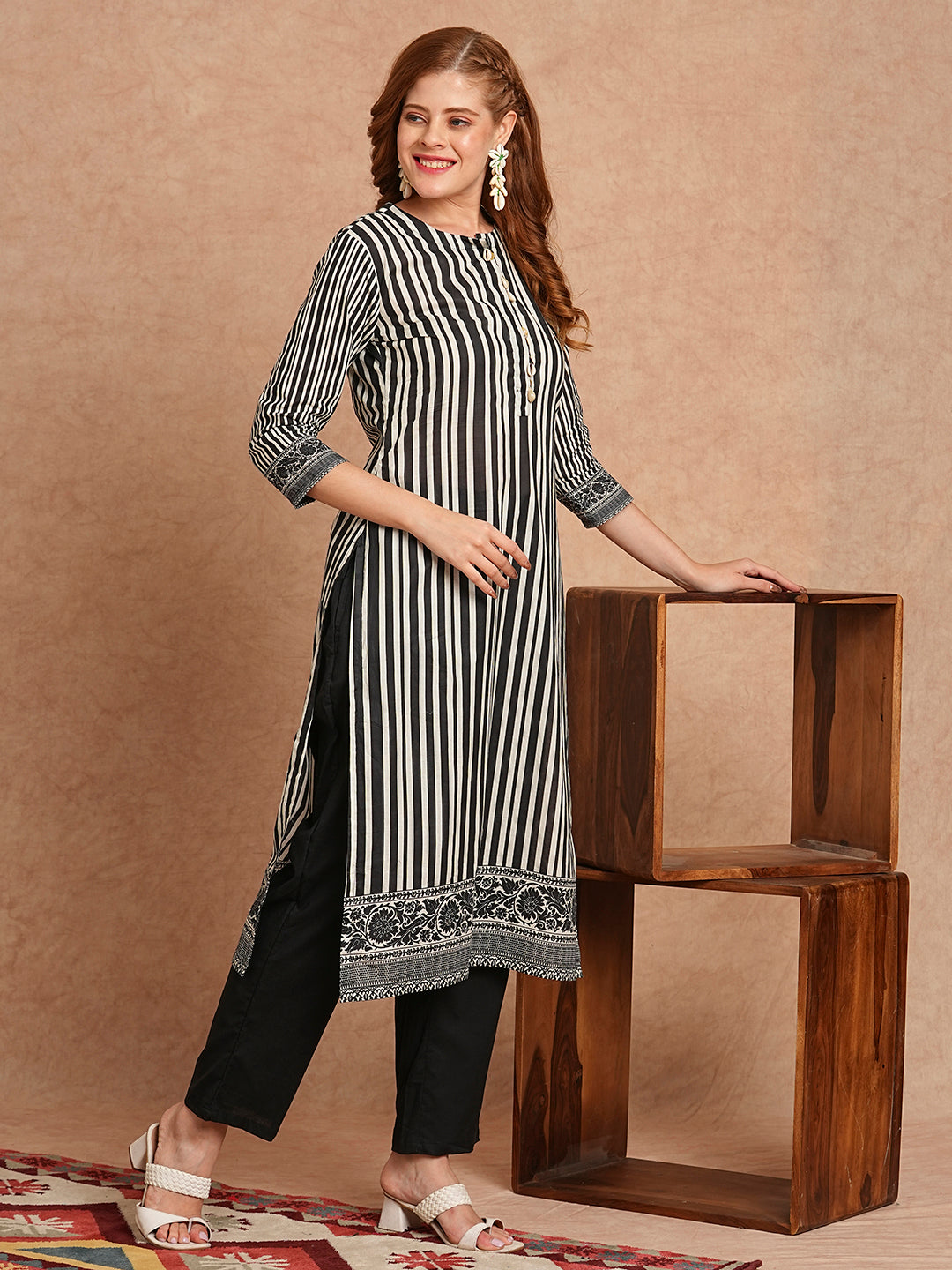 Stripes Printed & Coined Straight Fit Kurta with Solid Pant - Black