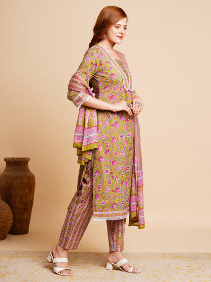 Floral Printed & Embroidered Straight Fit Kurta with Pant and Dupatta - Green