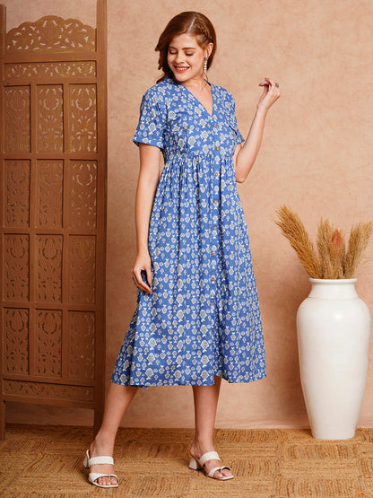 Quirky Fish Motif Printed A-Line Pleated Cotton Midi Dress - Blue