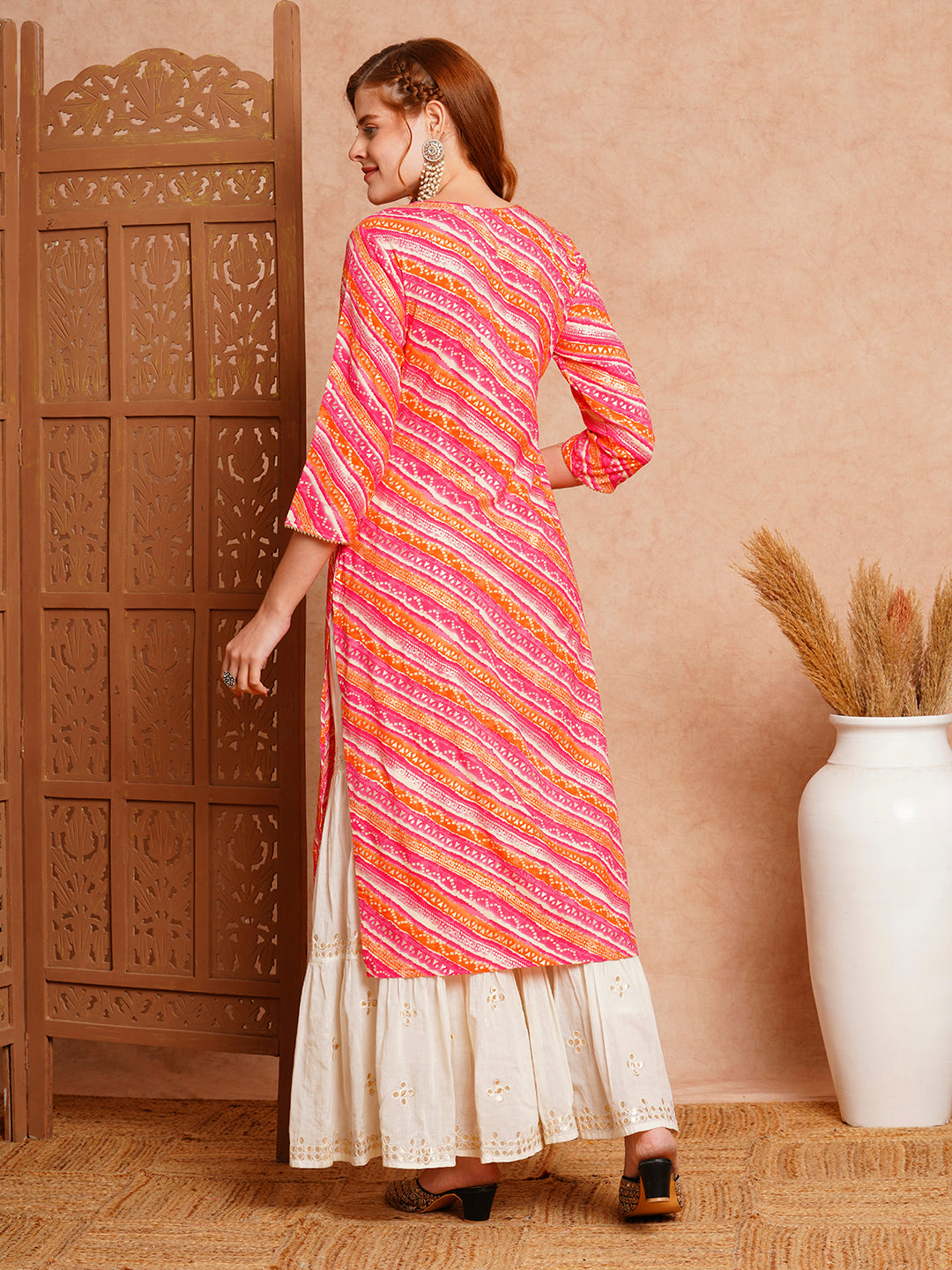 Ethnic Stripes Printed Straight Fit Kurta - Pink