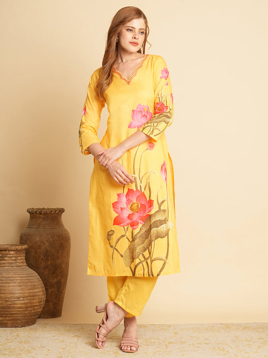 Floral Printed Straight Fit Kurta with Pant - Yellow