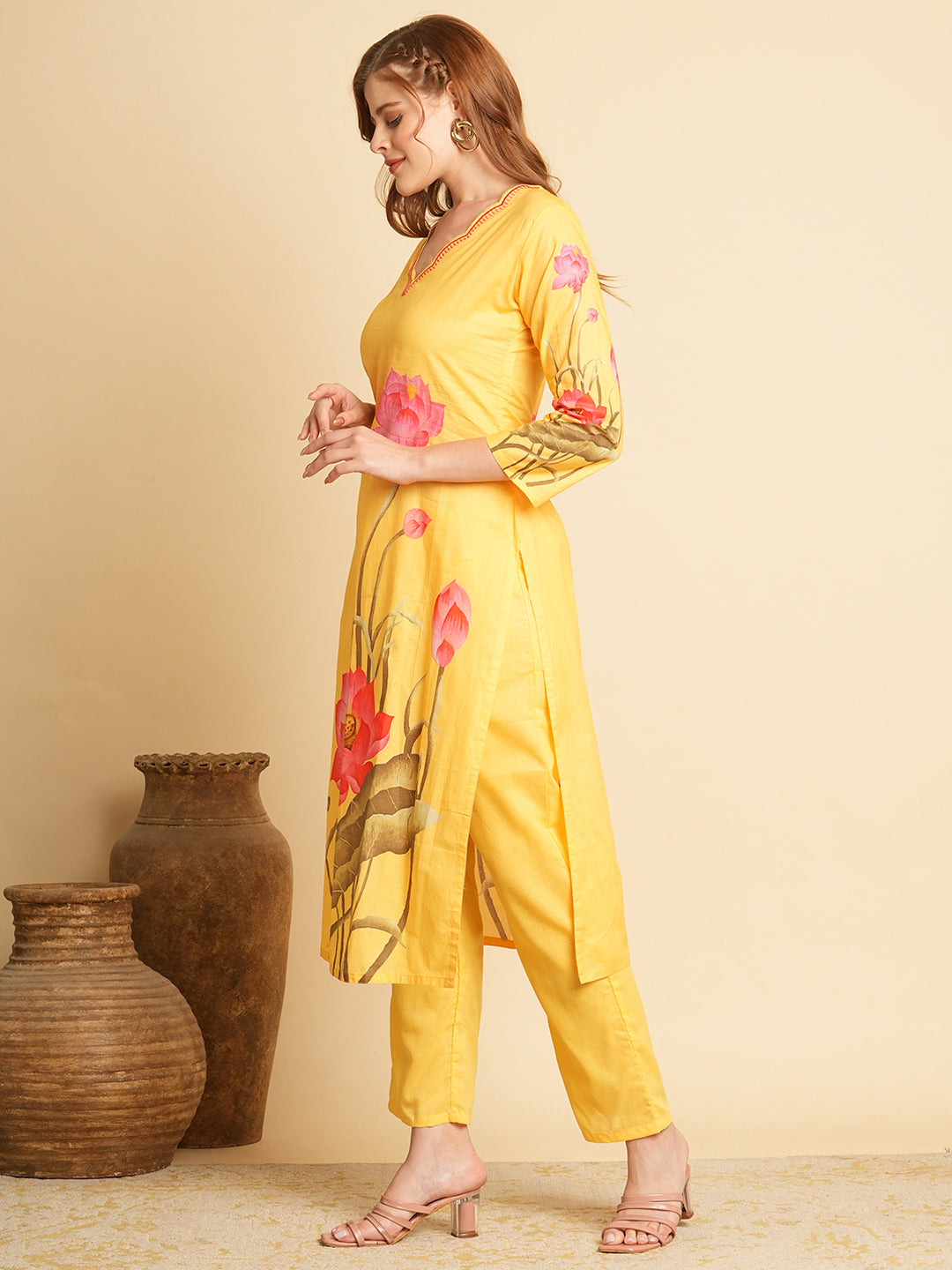 Floral Printed Straight Fit Kurta with Pant - Yellow