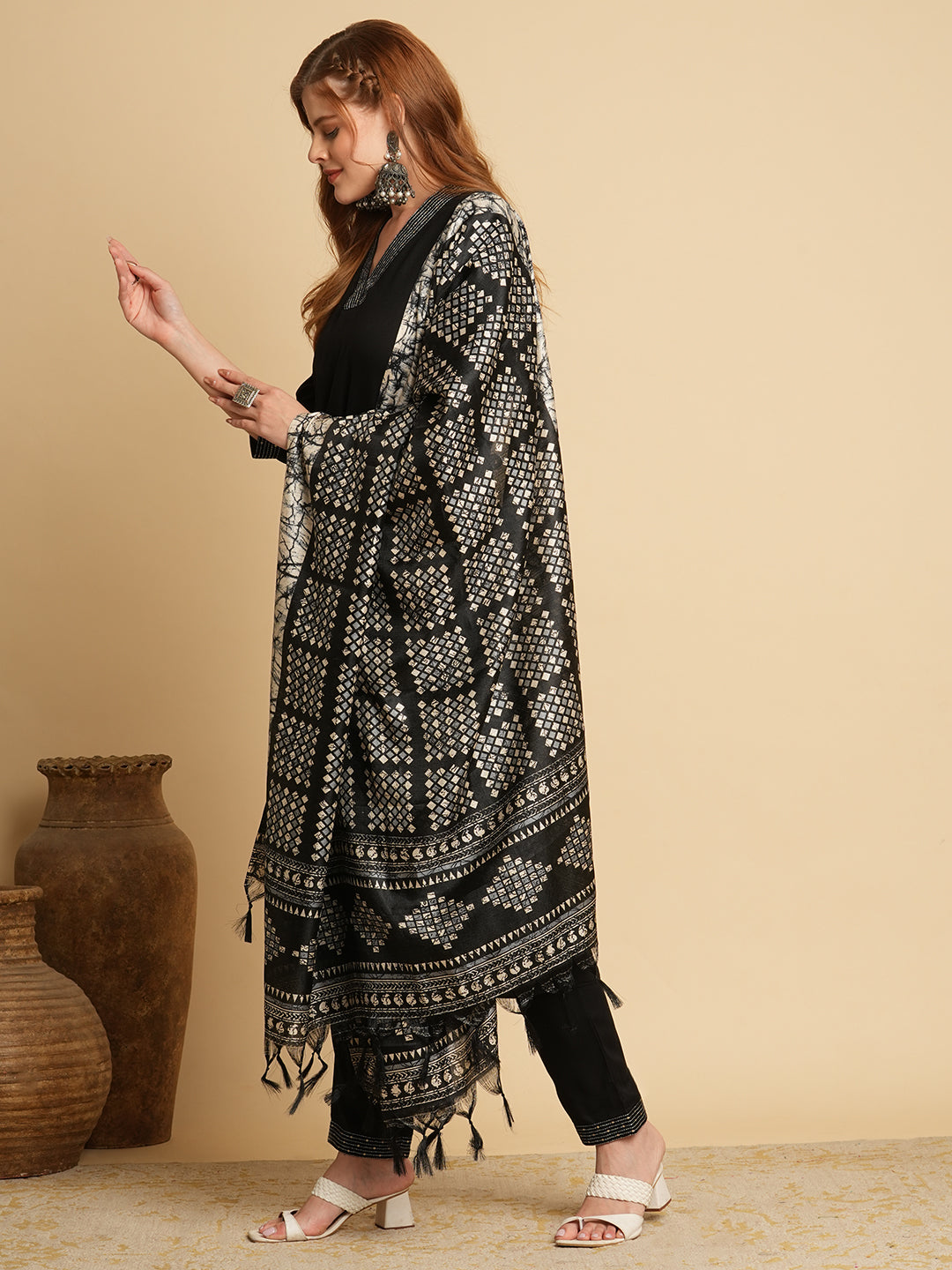 Solid Ethnic Embroidered Straight Fit Kurta with Pant & Dupatta - Black