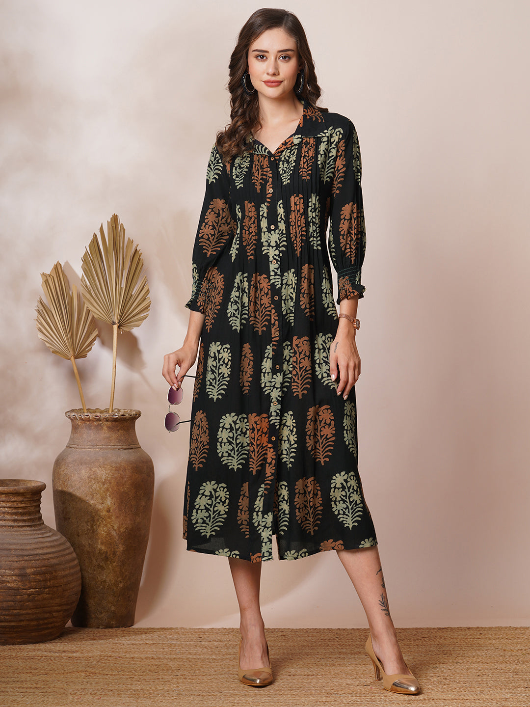 Abstract Floral Printed A-Line Pleated Maxi Dress - Black