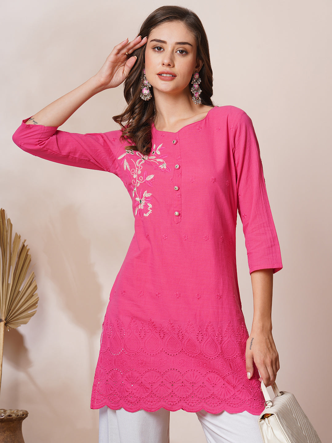 Solid Floral & Schiffli Embroidered Straight Fit Kurta - Pink