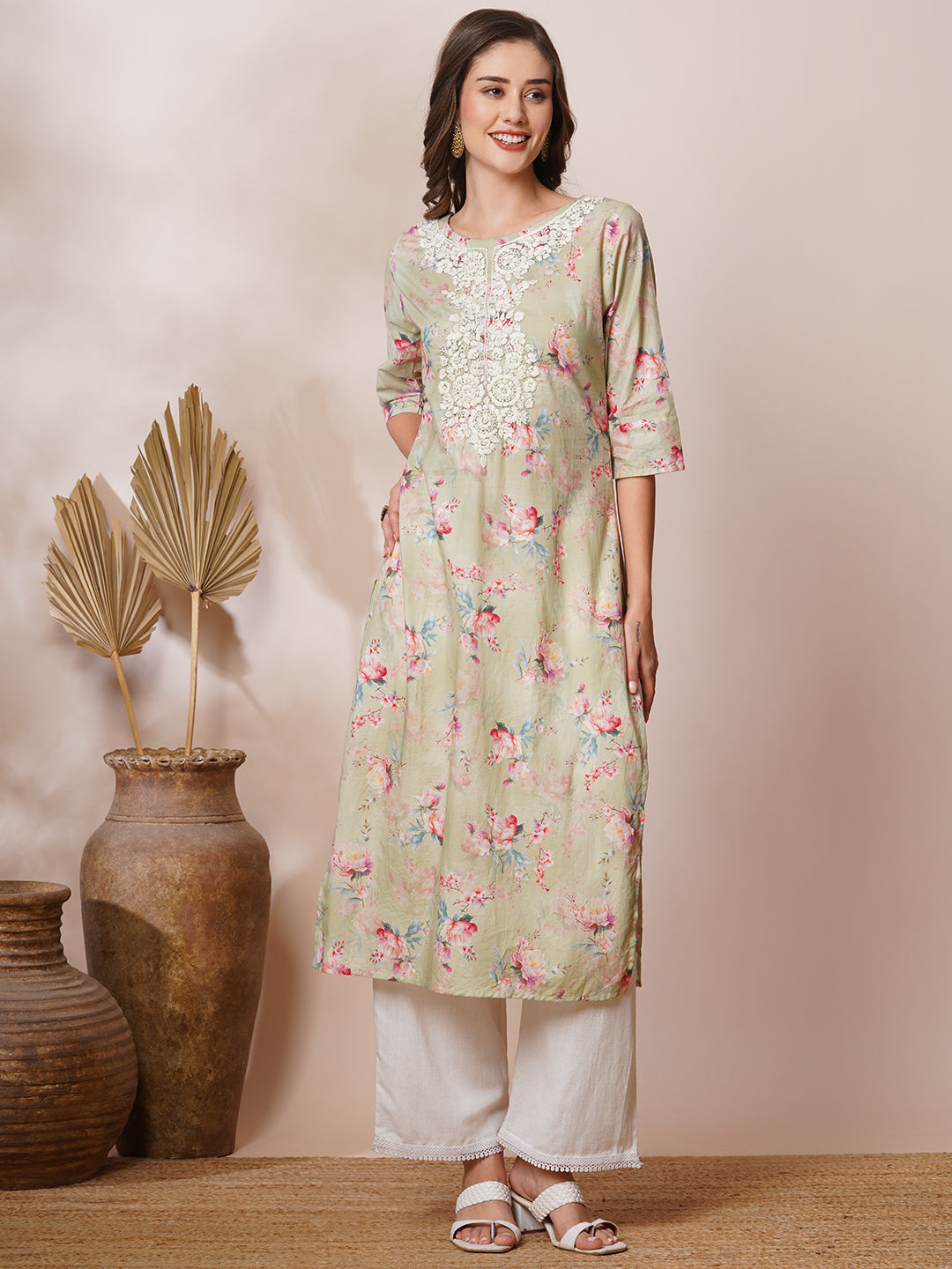 Floral Printed & Chikankari Embroidered Straight Fit Kurta - Mint Green