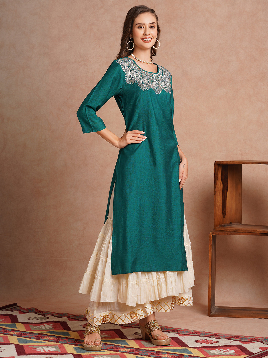 Ethnic Zari & Sequin Embroidered Straight Fit Kurta - Sea Green