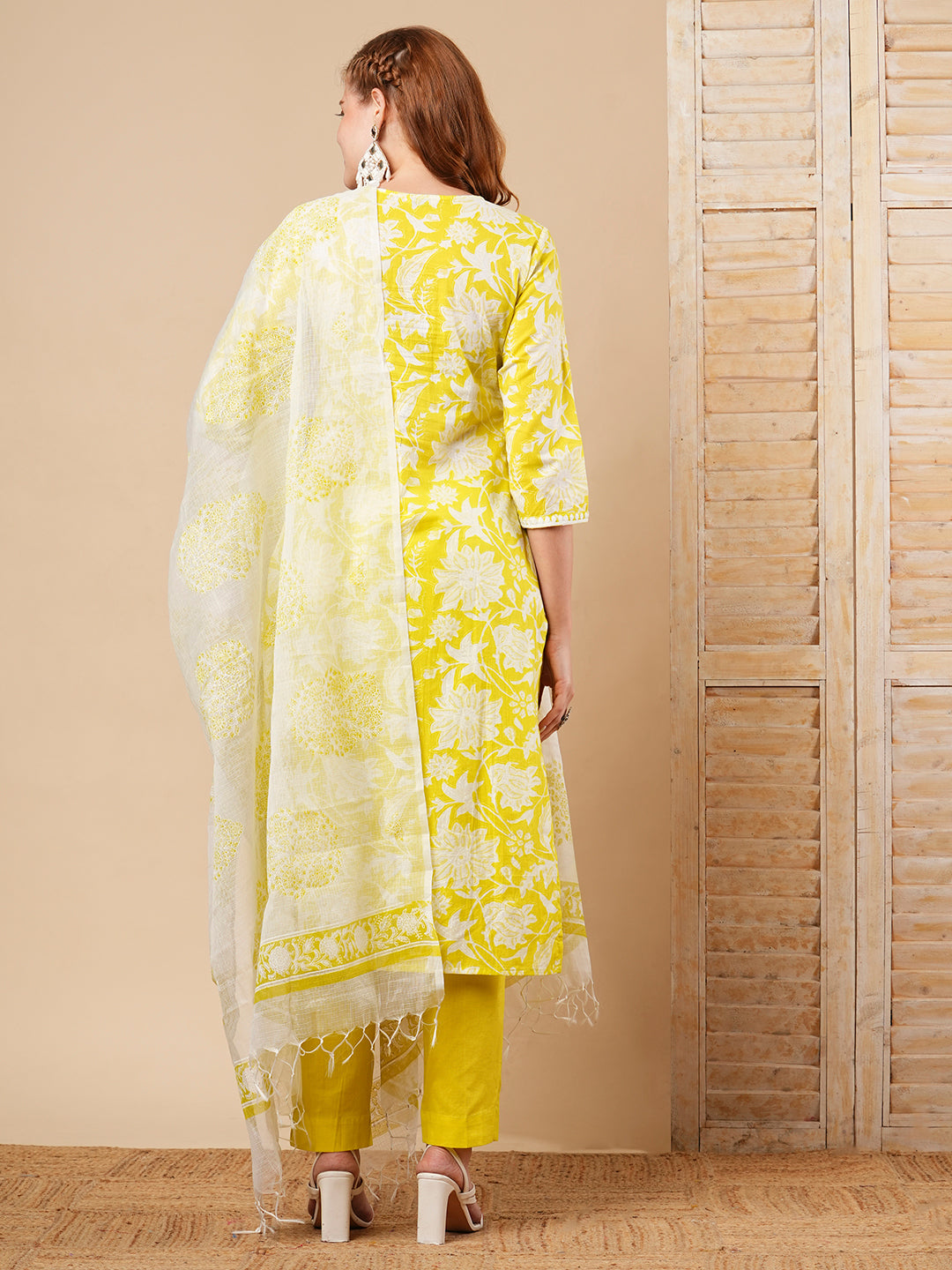 Floral Printed Embroidered Straight Fit Kurta with Pant and Khari Printed Dupatta - Lime Green