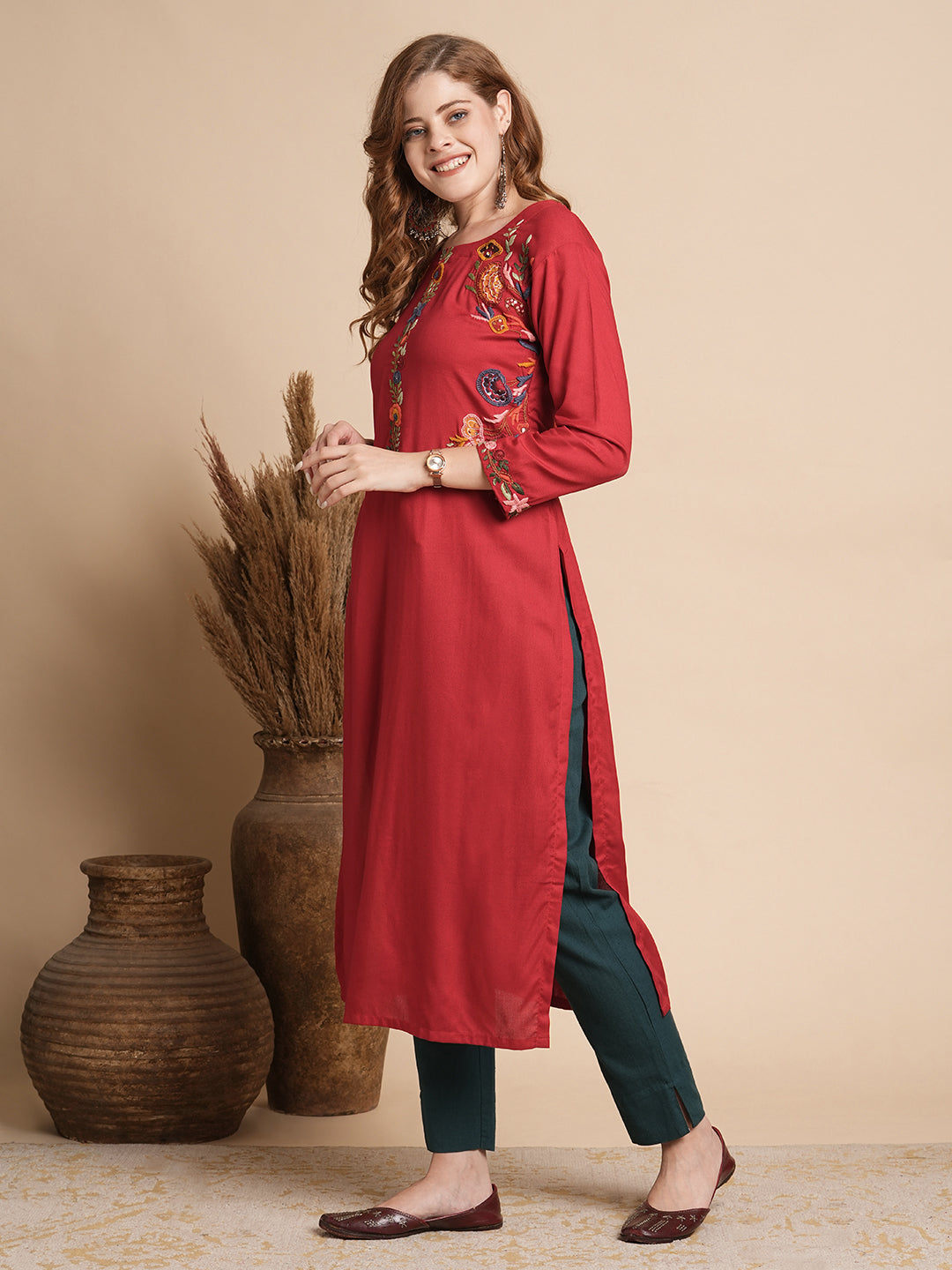 Solid Floral Hand Painted & Embroidered Straight Fit Kurta - Red