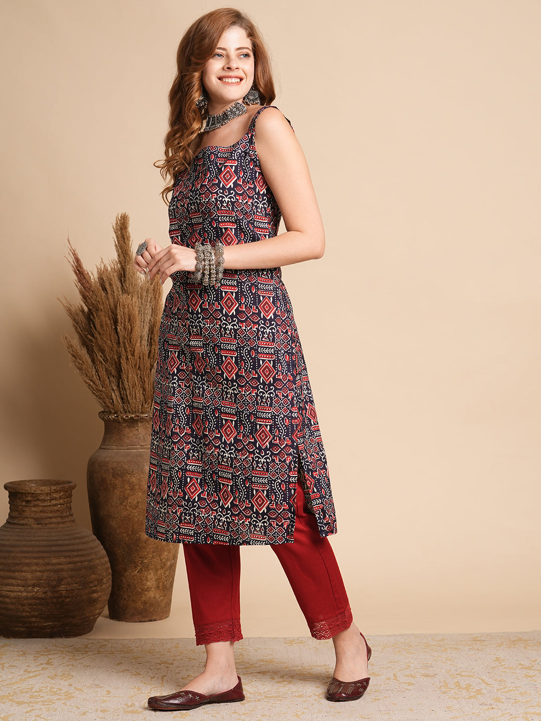 Ethnic Geometric Printed Straight Fit Kurta - Black