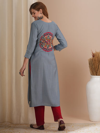 Solid Floral Hand Embroidered Straight Fit Kurta - Blue