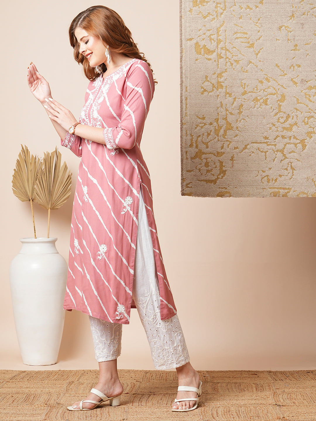 Floral Chikankari Embroidered & Leheriya Printed Straight Fit Kurta - Rose Gold