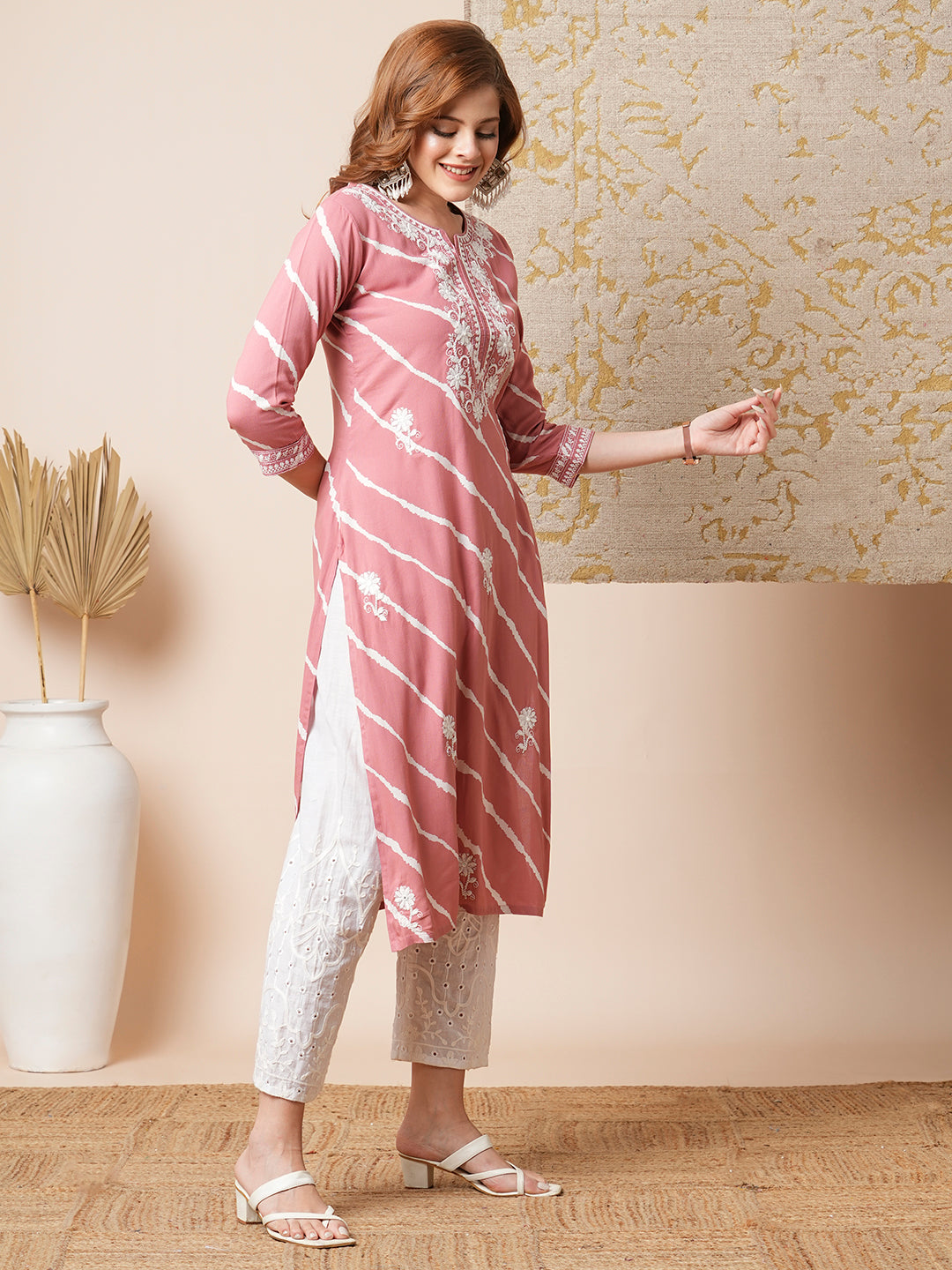 Floral Chikankari Embroidered & Leheriya Printed Straight Fit Kurta - Rose Gold