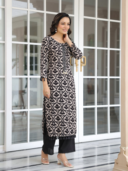 Ethnic Printed Mirror Embroidered Sea-Shell Tassels Embellished Kurta - Black