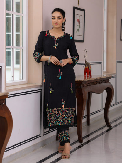 Solid Resham Embroidered Tasseled Kurta with Pants - Black