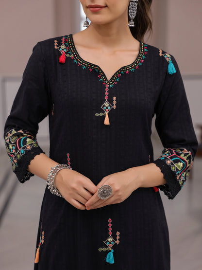 Solid Resham Embroidered Tasseled Kurta with Pants - Black