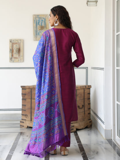 Dual Tone Straight Printed Kurta with Pant & Patola Printed Dupatta - Purple