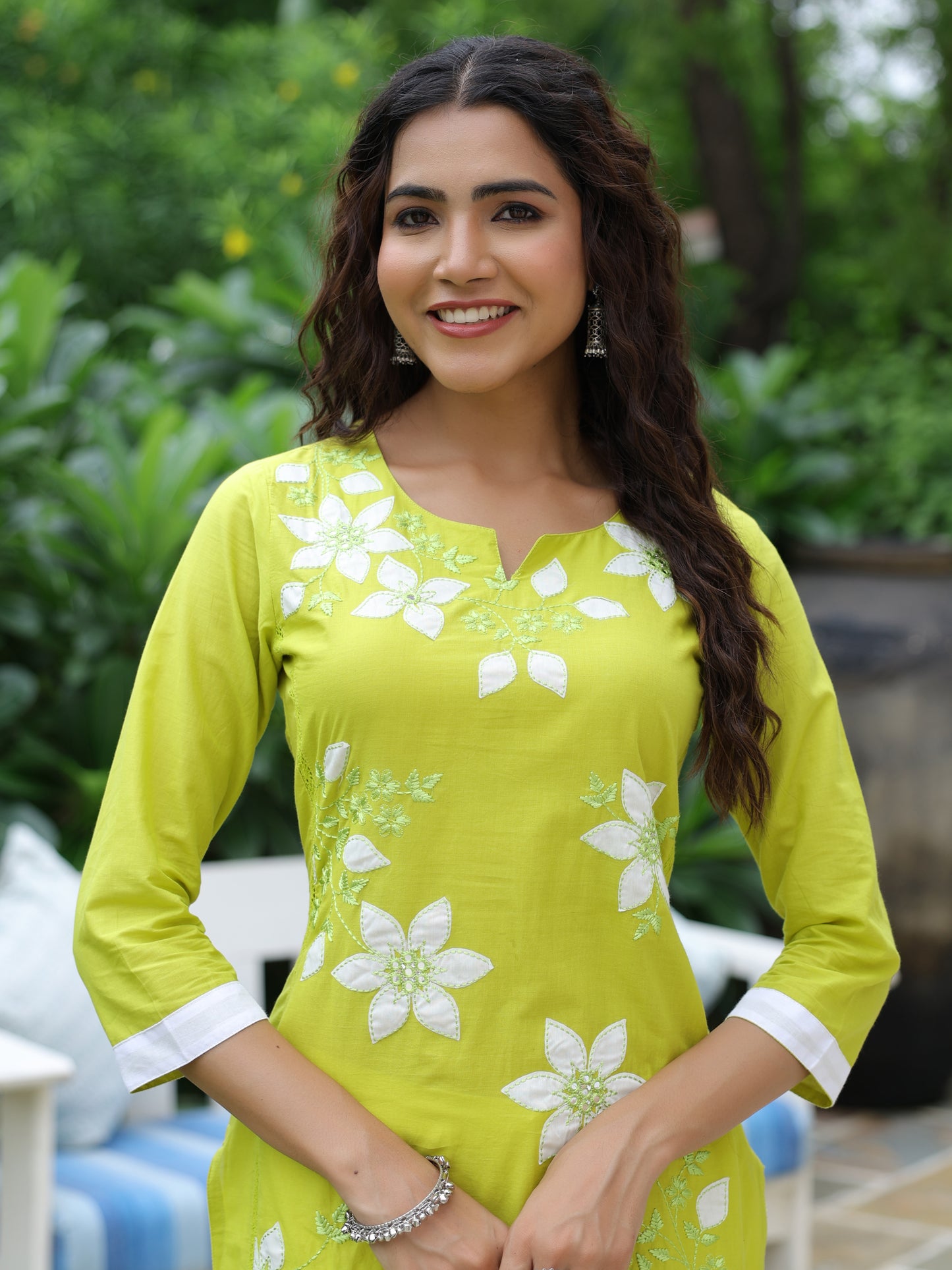 Floral Patchwork Embroidered Straight Fit Kurta - Lime Green