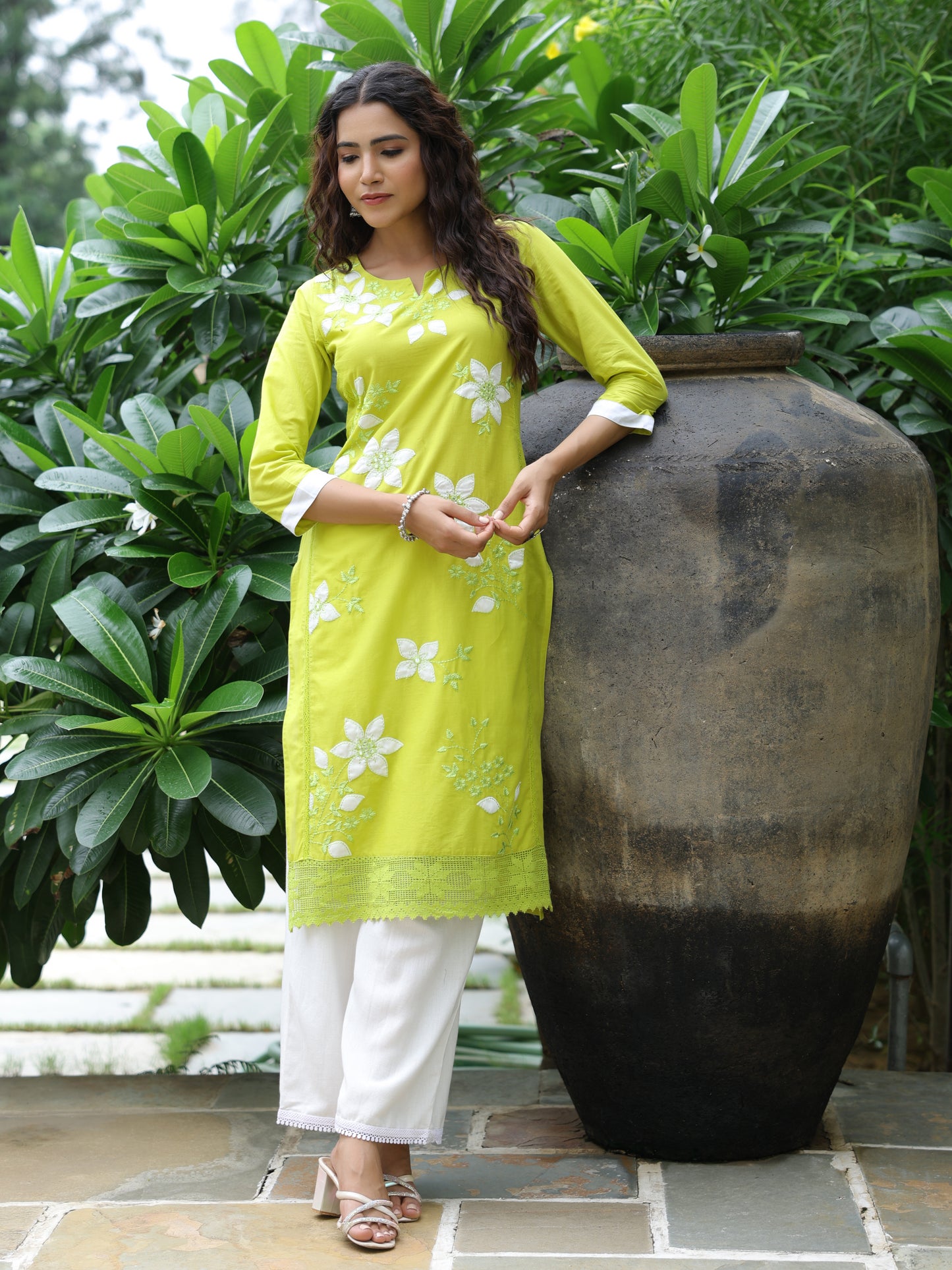 Floral Patchwork Embroidered Straight Fit Kurta - Lime Green