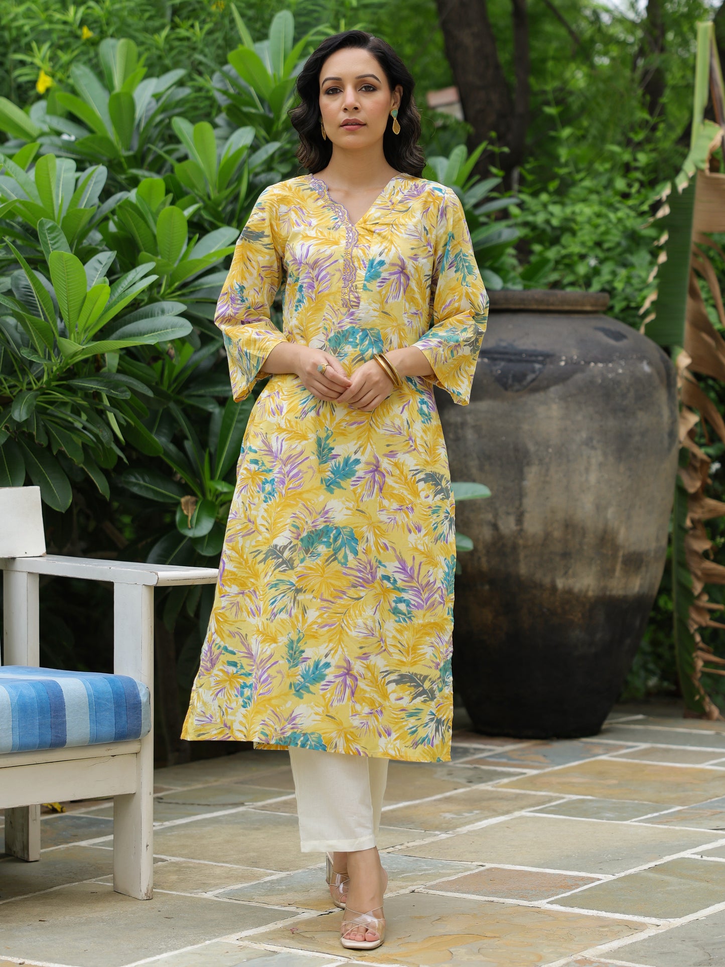 Floral & Embroidered Printed Straight Fit Kurta - Yellow