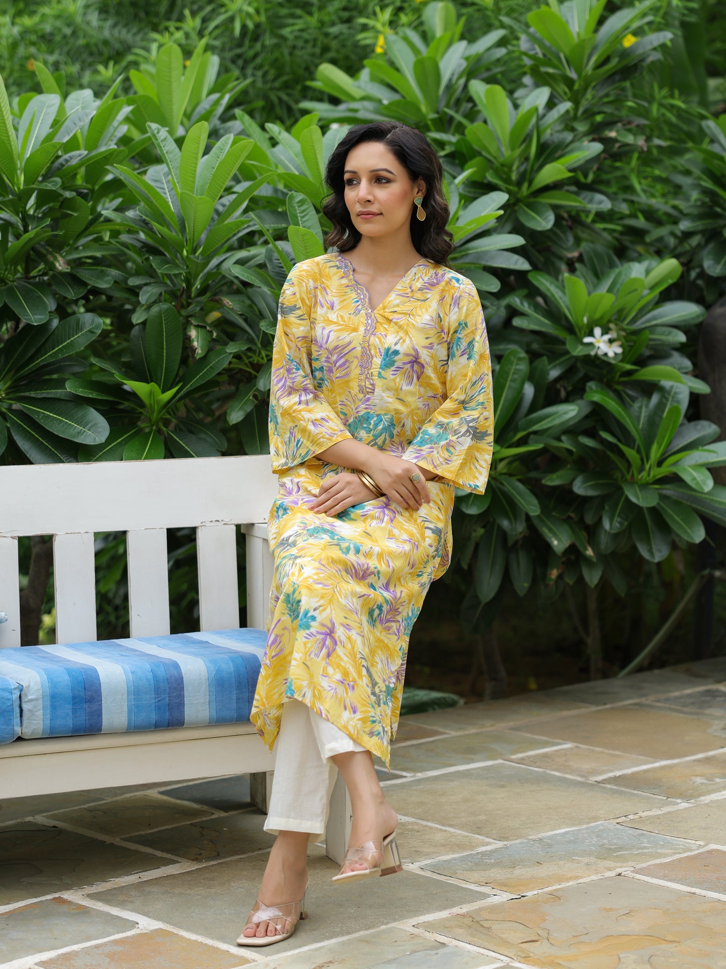 Floral & Embroidered Printed Straight Fit Kurta - Yellow