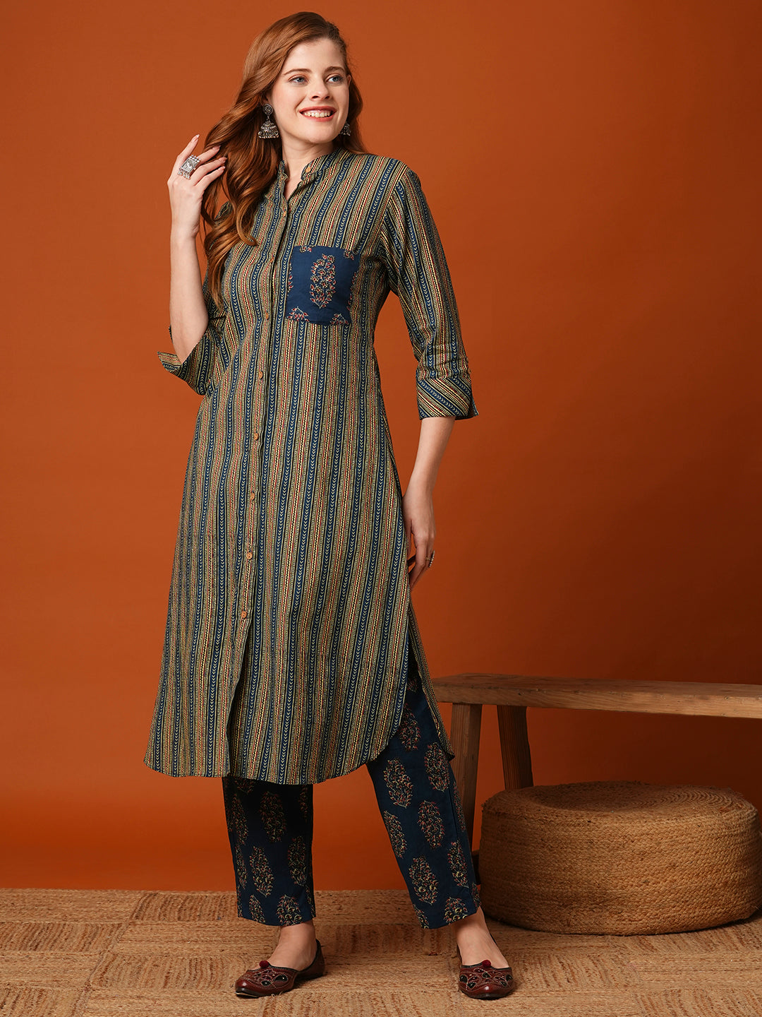 Ethnic Floral Stripes Printed Straight Fit Kurta with Pant - Blue