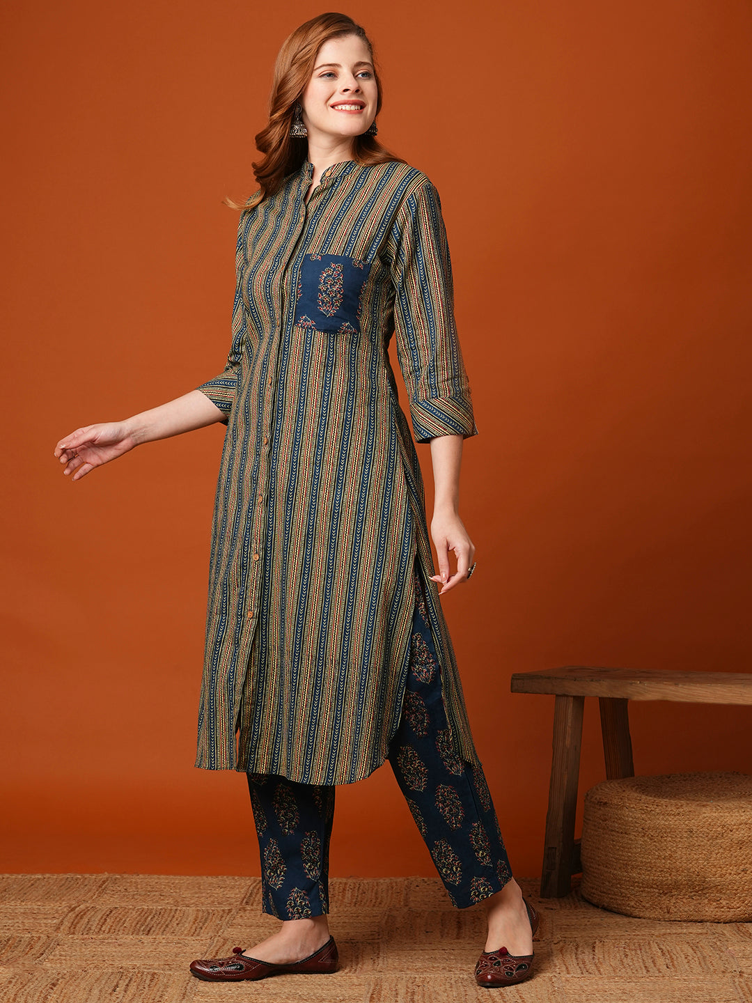 Ethnic Floral Stripes Printed Straight Fit Kurta with Pant - Blue