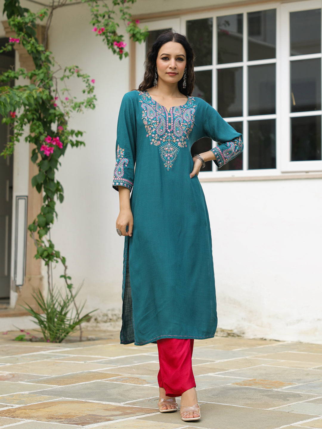 Solid Mirror, Resham & Sequins Embroidered Kurta - Green