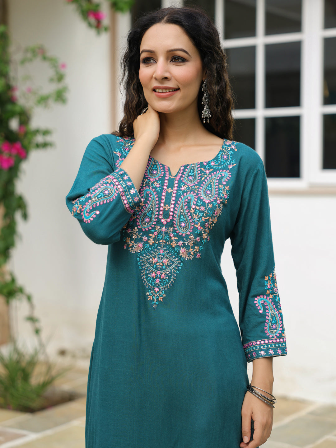 Solid Mirror, Resham & Sequins Embroidered Kurta - Green