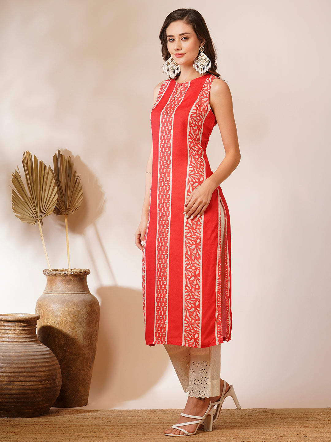 Ethnic Stripes Printed Straight Fit Kurta - Red