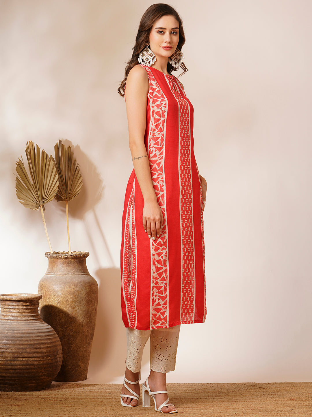 Ethnic Stripes Printed Straight Fit Kurta - Red