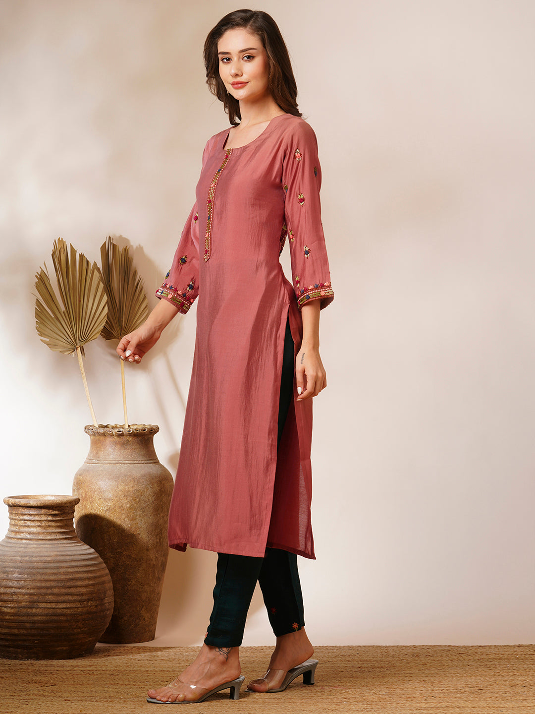 Solid Floral Hand Embroidered Straight Fit Kurta - Rose Gold