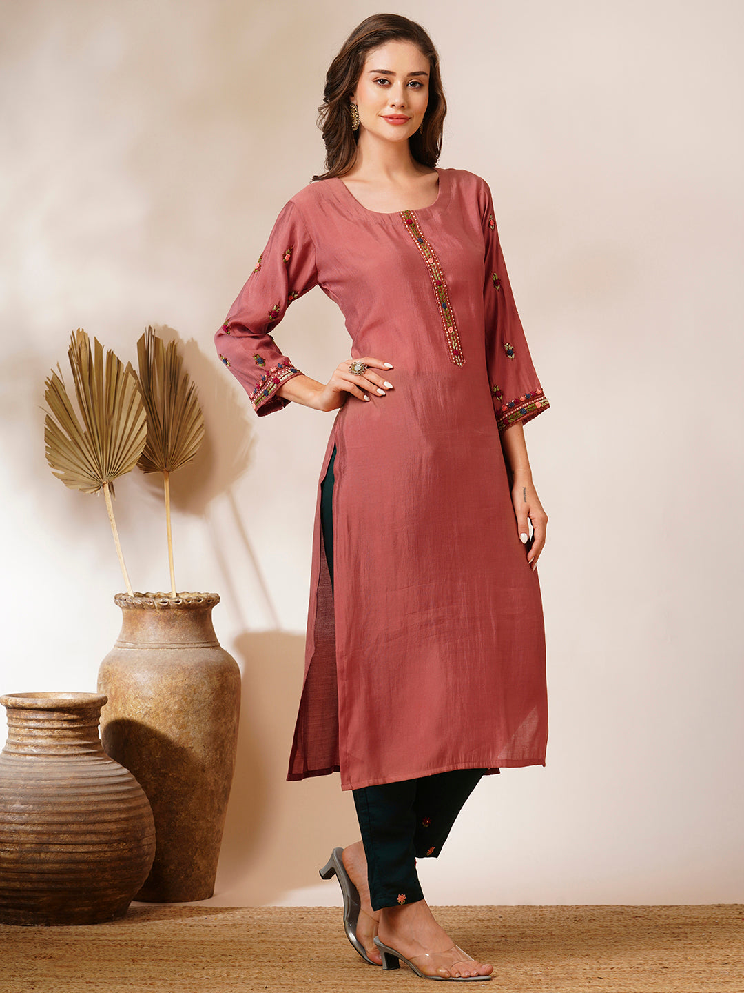 Solid Floral Hand Embroidered Straight Fit Kurta - Rose Gold