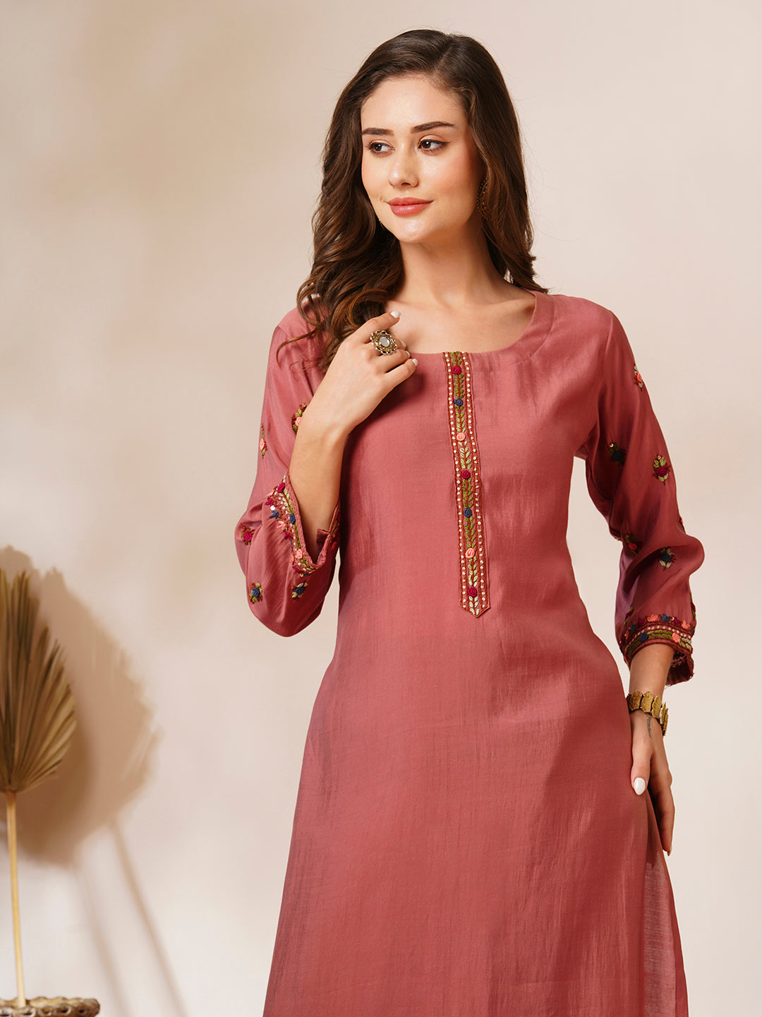 Solid Floral Hand Embroidered Straight Fit Kurta - Rose Gold