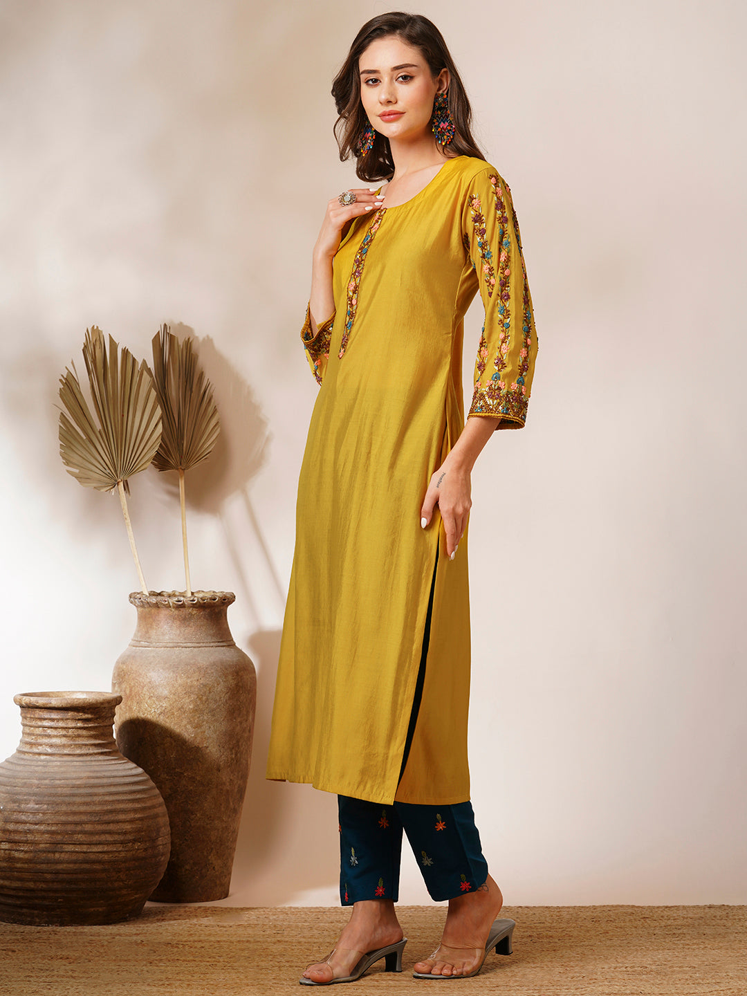 Solid Floral Hand Embroidered Straight Fit Kurta - Yellow