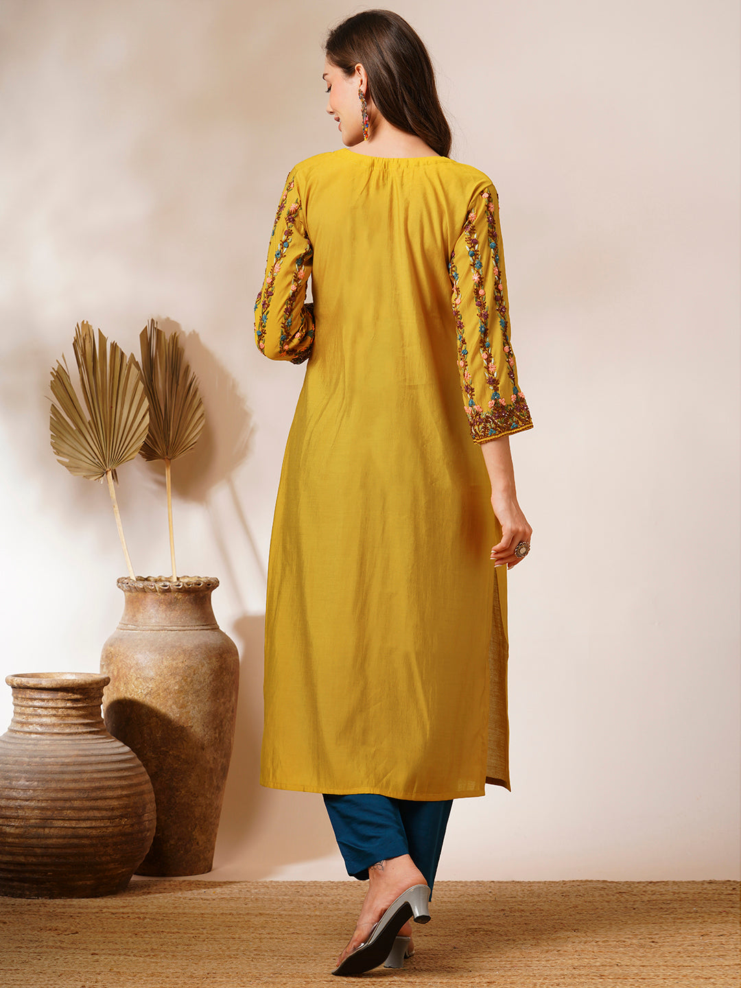 Solid Floral Hand Embroidered Straight Fit Kurta - Yellow