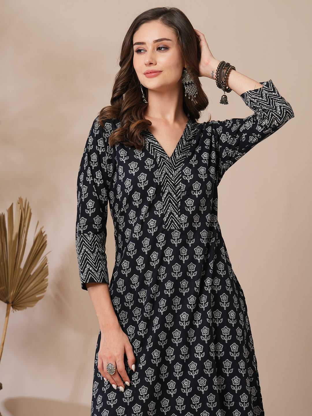 Ethnic Floral & Chevron Printed A-Line Kurta with Pant - Black