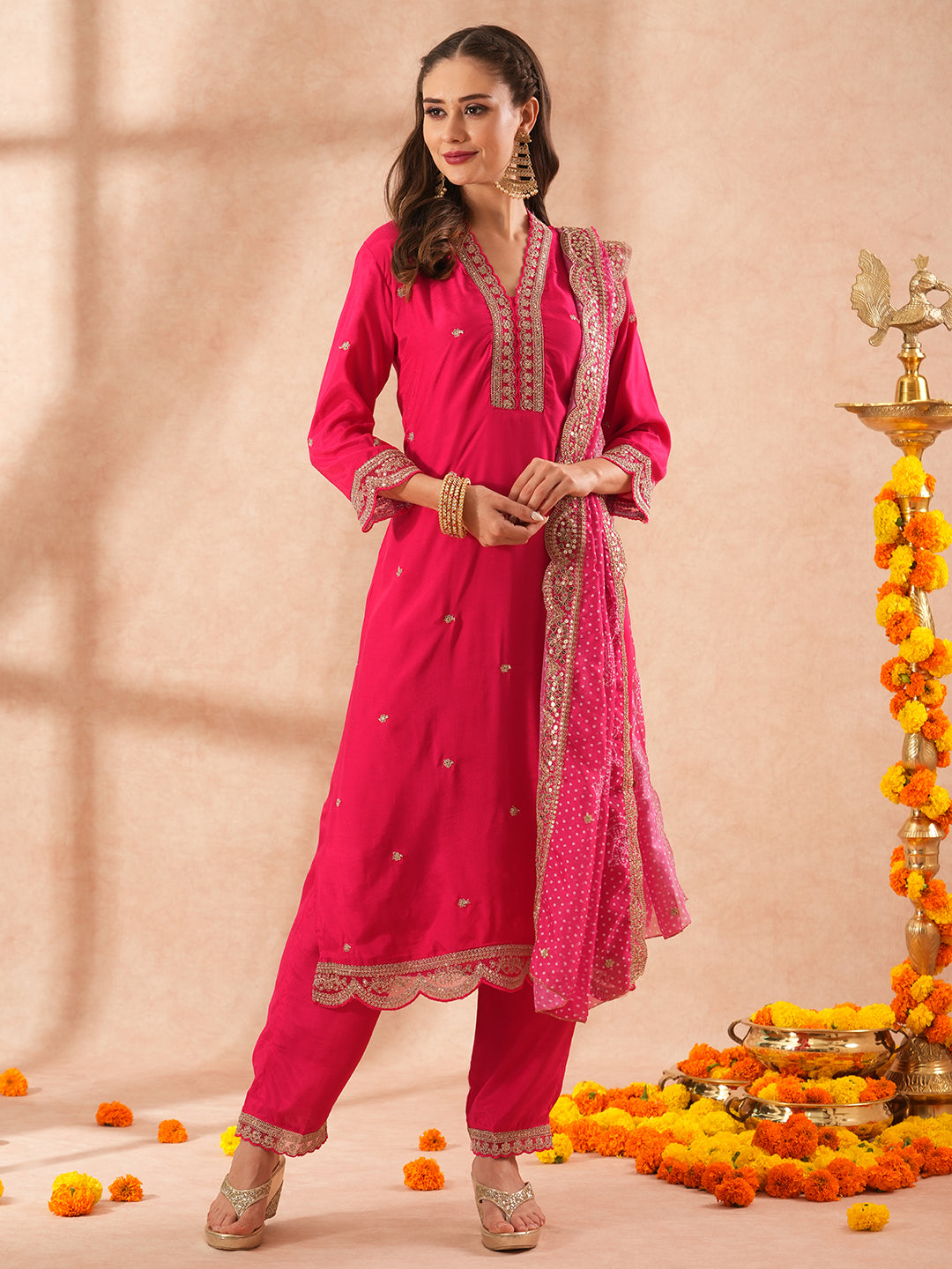 Solid Floral Ethnic Embroidered Straight Kurta with Pant and Bandhani Dupatta - Pink