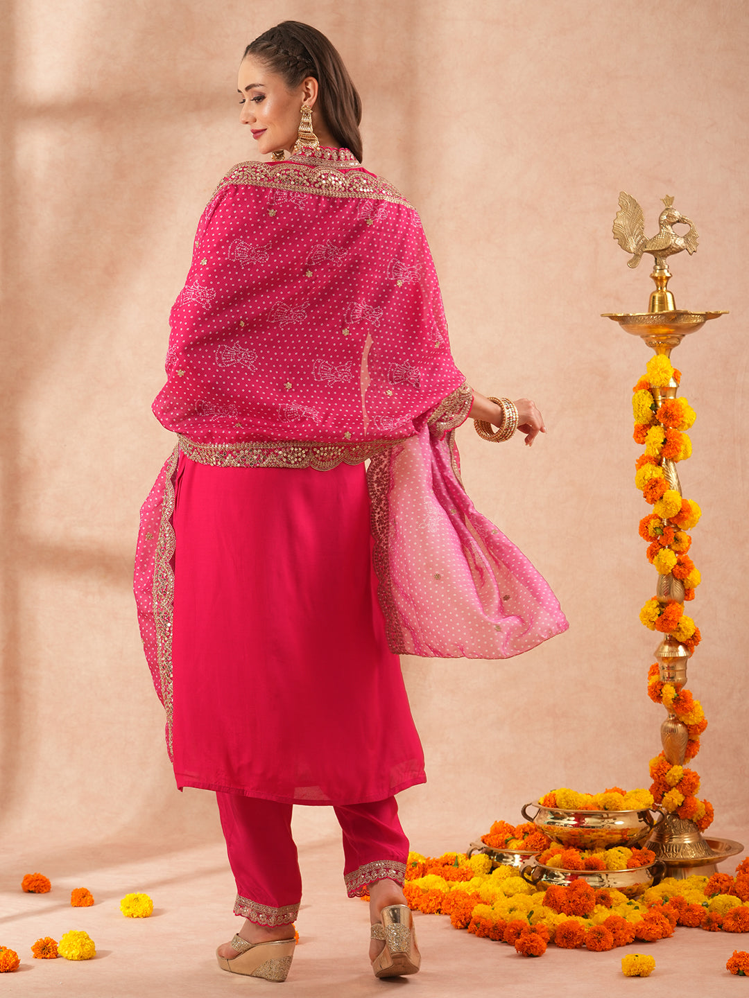 Solid Floral Ethnic Embroidered Straight Kurta with Pant and Bandhani Dupatta - Pink