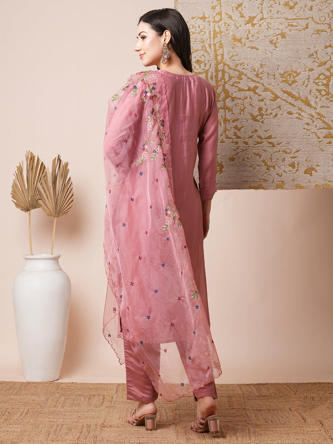 Solid Floral Hand Embroidered Straight Fit Kurta with Pant and Organza Dupatta - Dusty Pink