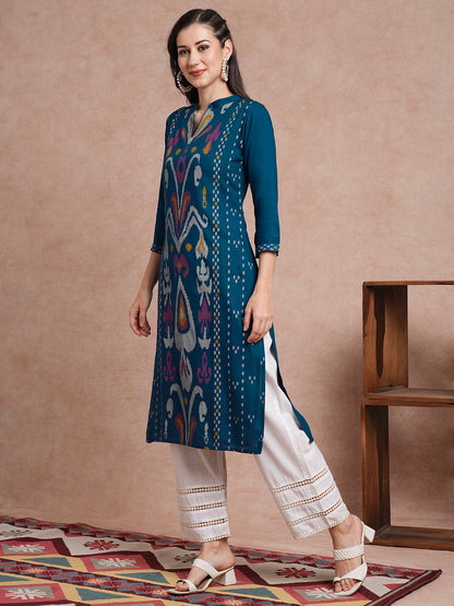 Ethnic Ikat Printed Straight Fit Kurta - Blue