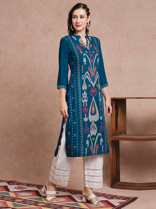 Ethnic Ikat Printed Straight Fit Kurta - Blue