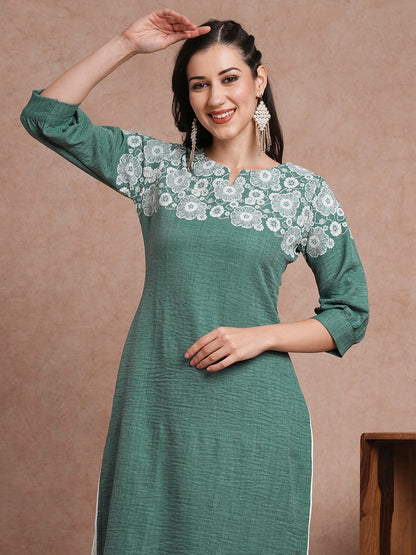 Solid Floral Foil Printed Straight Fit Kurta - Green