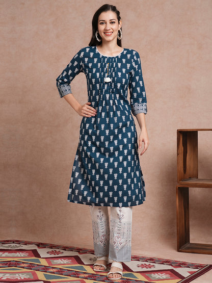 Ethnic Printed Straight Fit Kurta with Pant - Blue