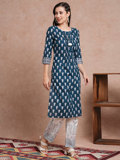 Ethnic Printed Straight Fit Kurta with Pant - Blue