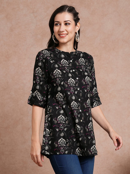 Ethnic Floral Printed A-Line Paneled Kurti - Black