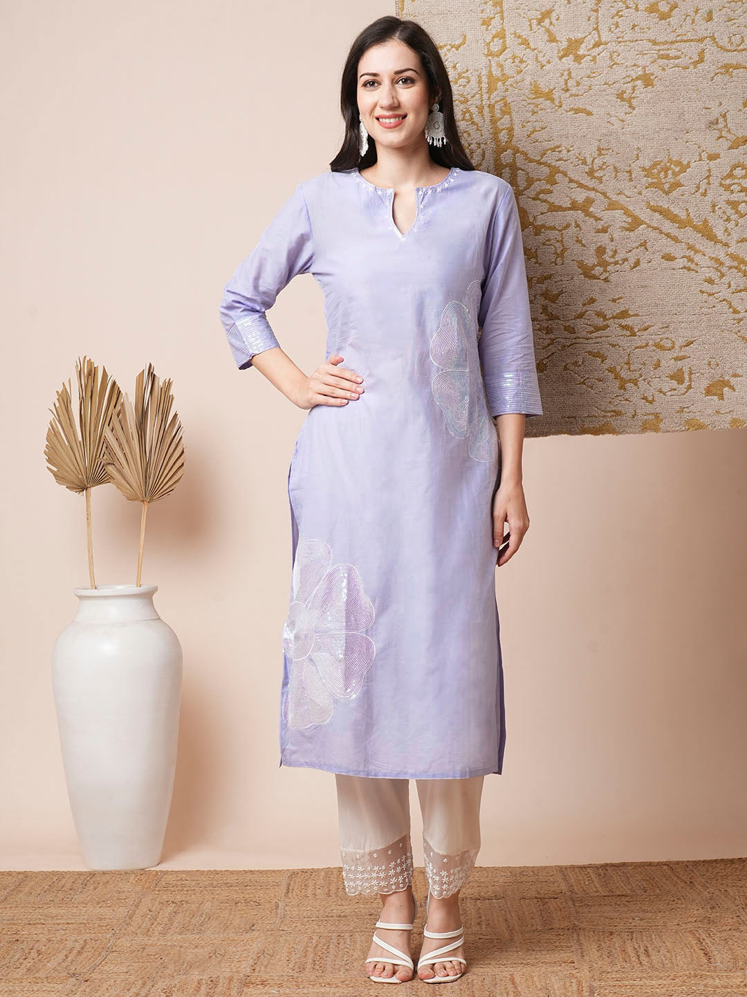 Floral Sequin Embroidered Straight Fit Kurta - Lavender